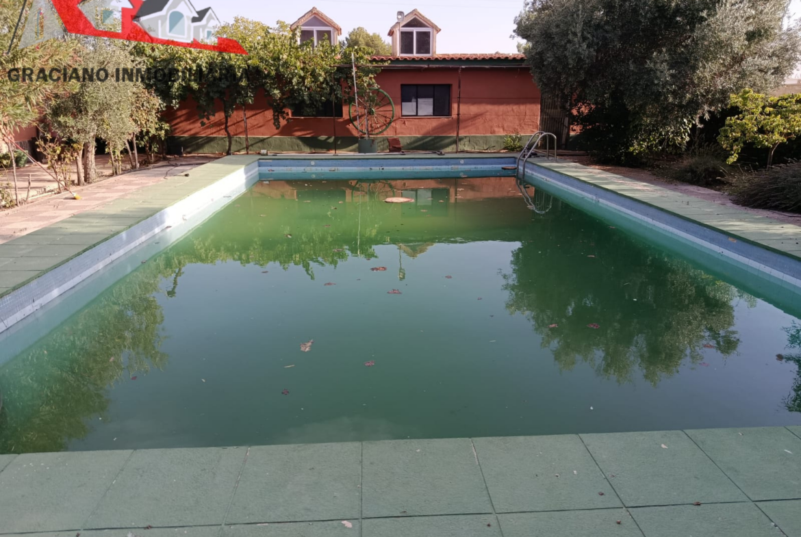 Se vende parcela en Carretera de Jaén