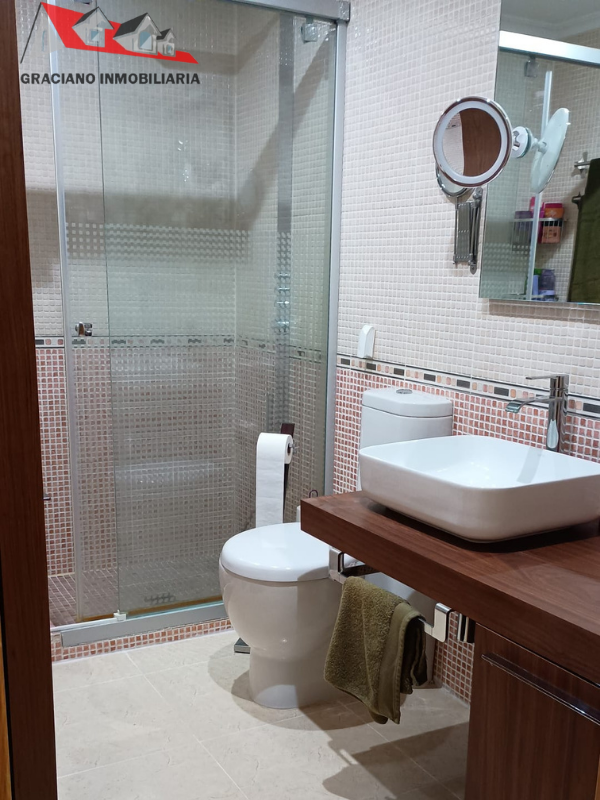 Se vende espectacular chalet adosado de 3 plantas a solo 10 minutos de Albacete