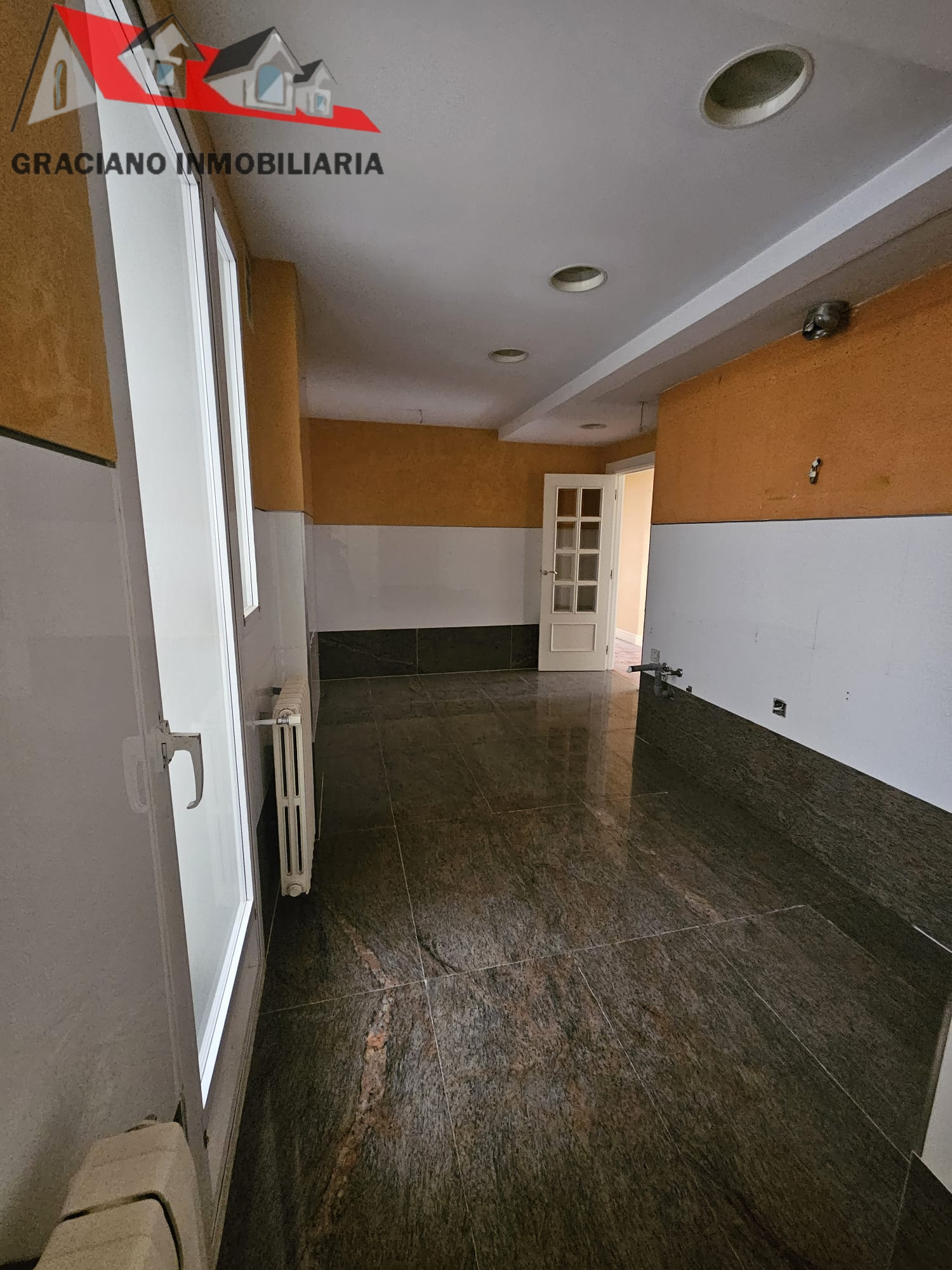 4 Se vende piso en el Altozano