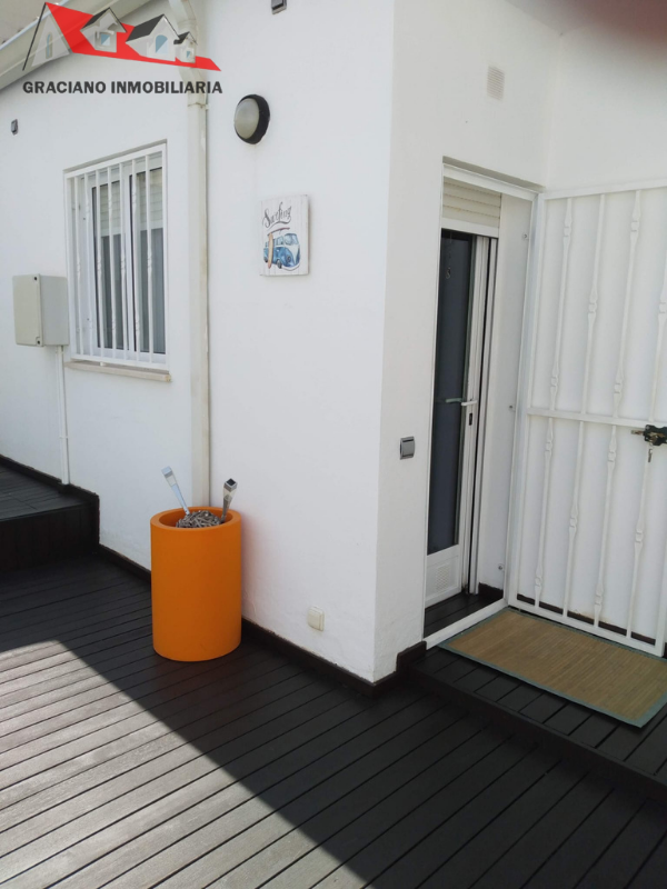 Se vende espectacular chalet adosado de 3 plantas a solo 10 minutos de Albacete