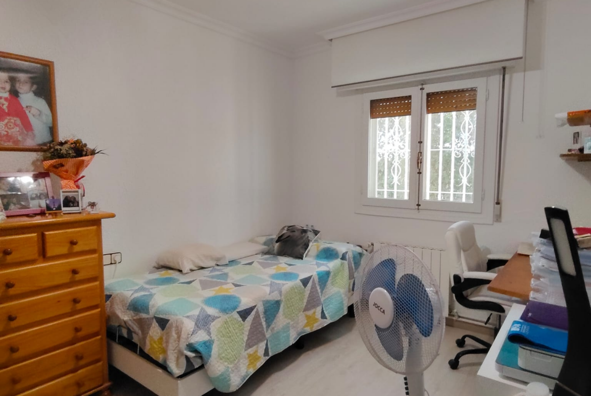 Se vende chalet en Carretera de Jaén
