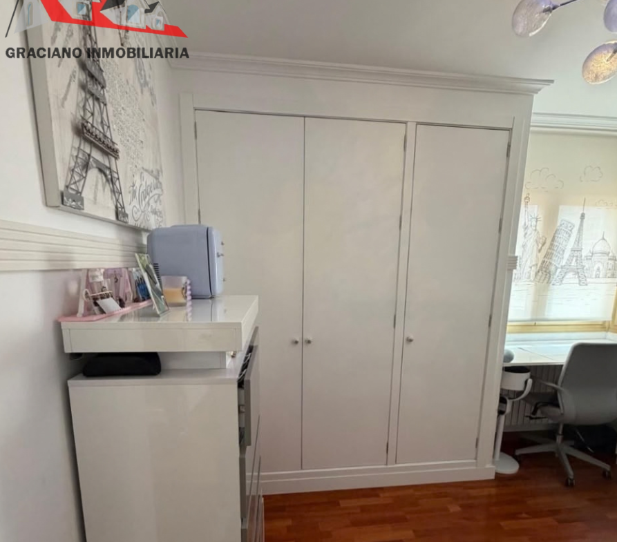 Se vende piso en calle Iris zona industria