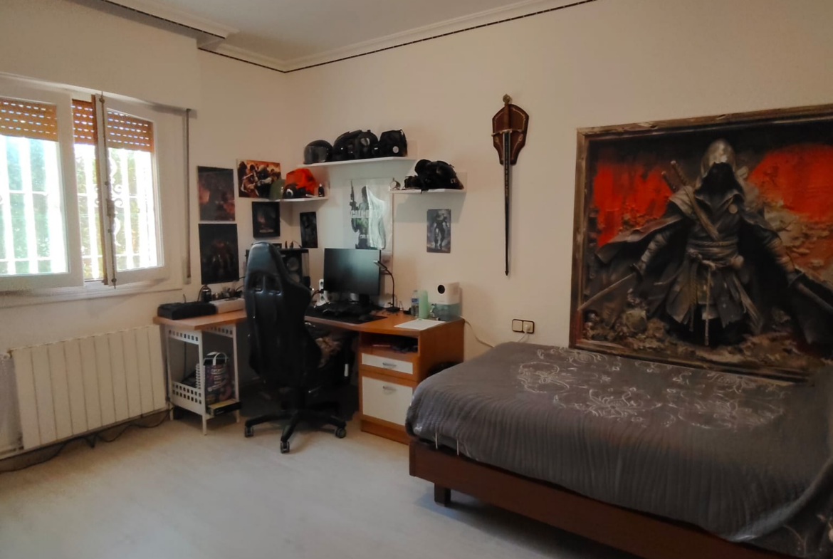 Se vende chalet en Carretera de Jaén