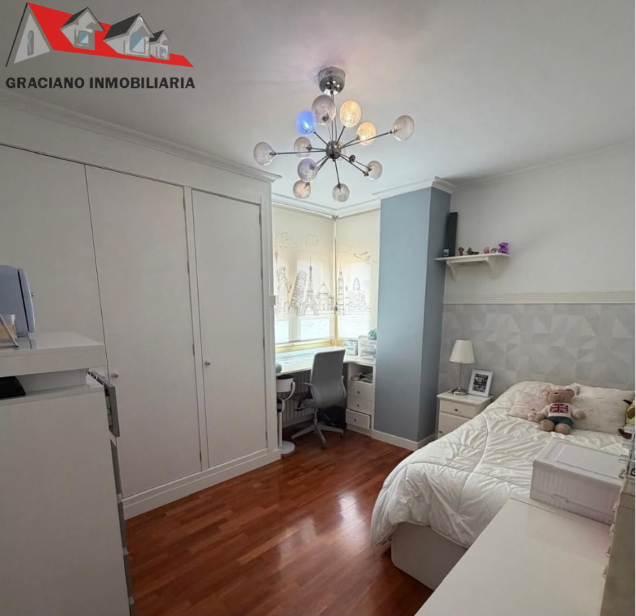 Se vende piso en calle Iris zona industria