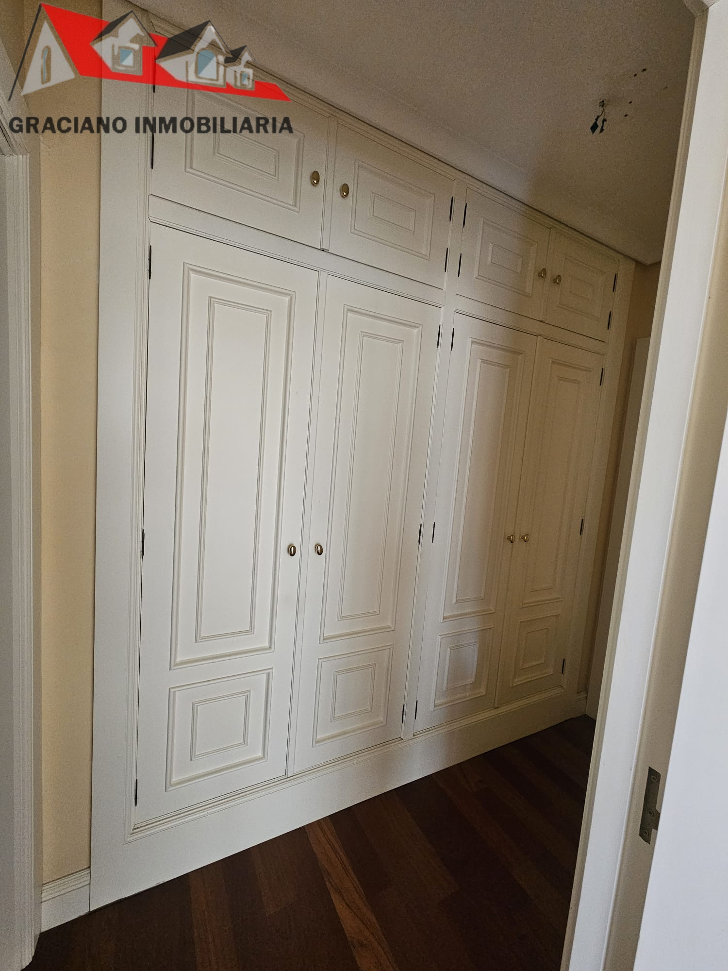 9 Se vende piso en el Altozano