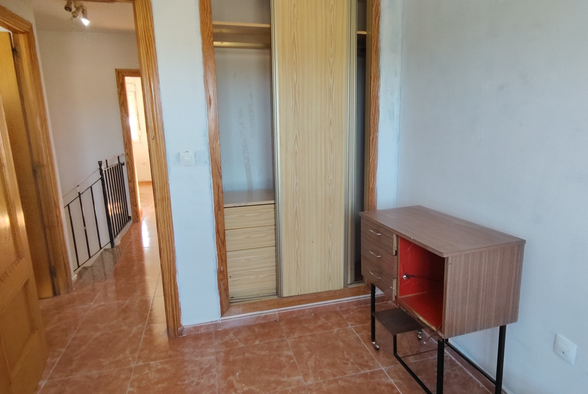 Se vende chalet adosado en Casas de Juan Núñez