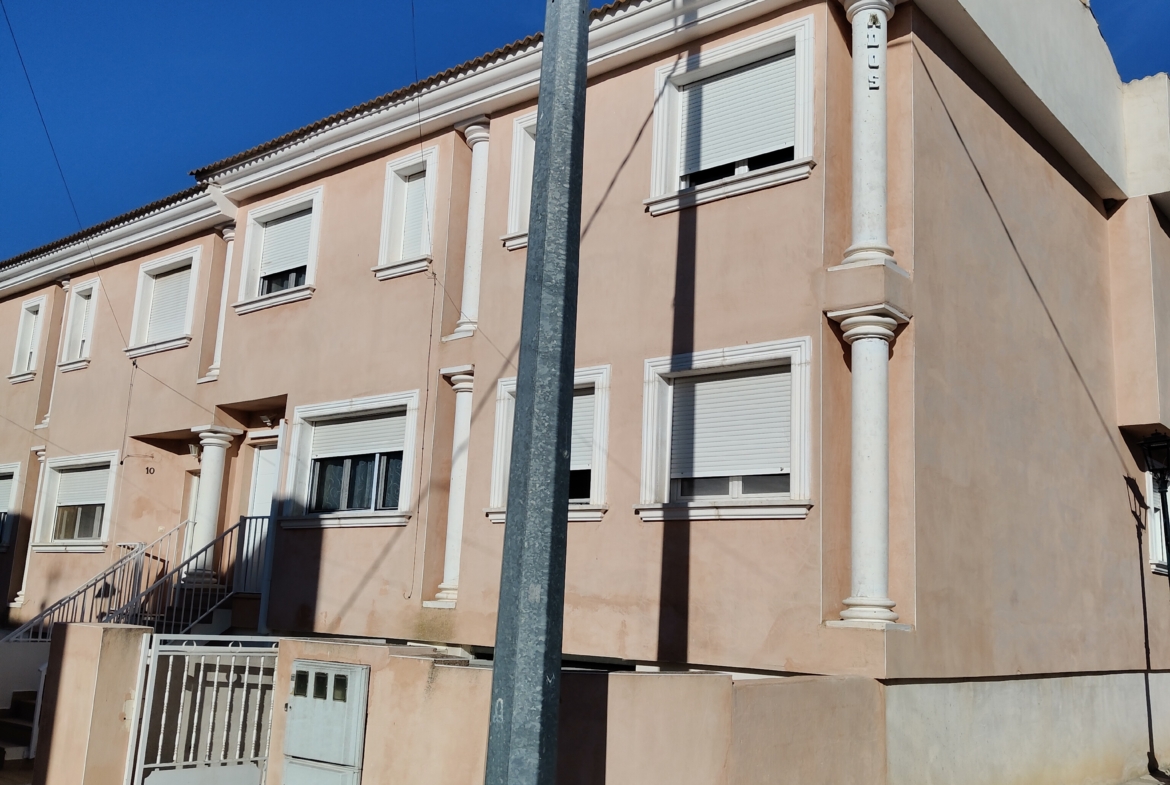 Se vende chalet adosado en Casas de Juan Núñez