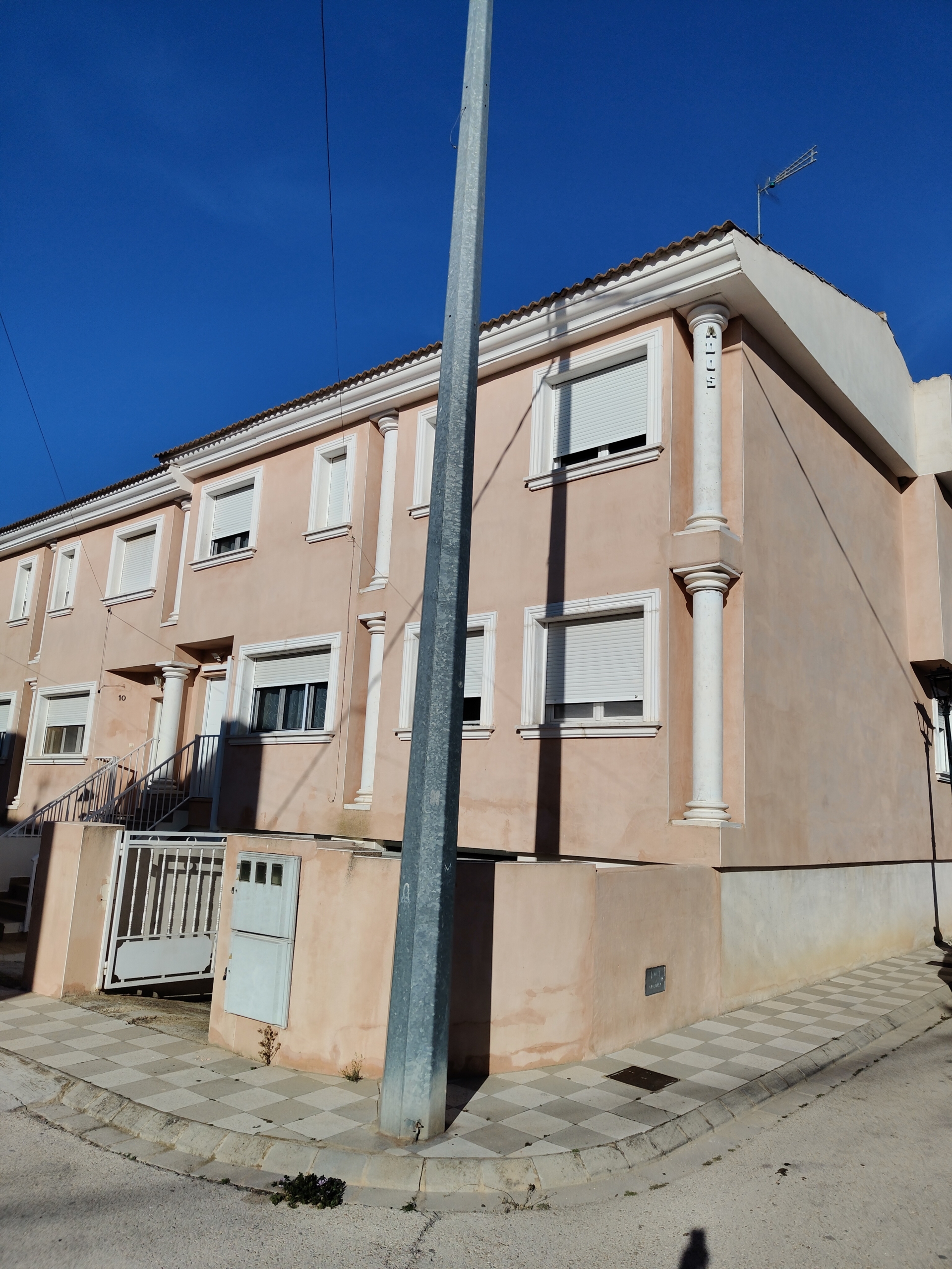 oplus_8388640 Se vende chalet adosado en Casas de Juan Núñez