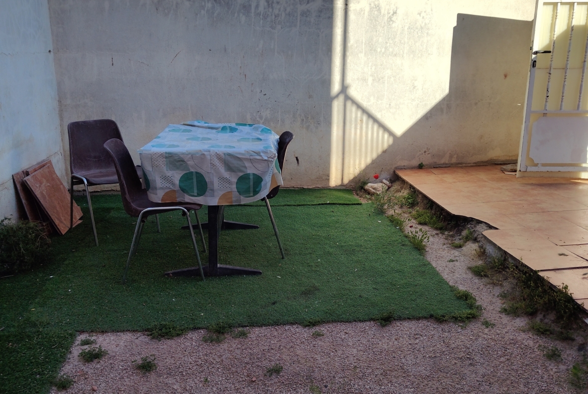 Se vende chalet adosado en Casas de Juan Núñez