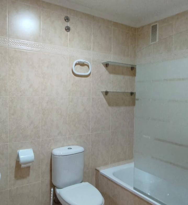 Se vende piso en Vereda Jaén junto al Polideportivo