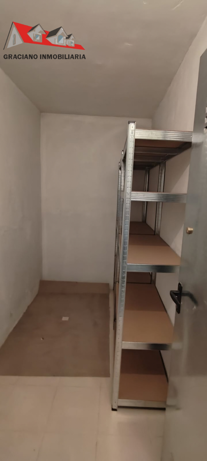 19 Se vende piso en Vereda Jaén junto al Polideportivo