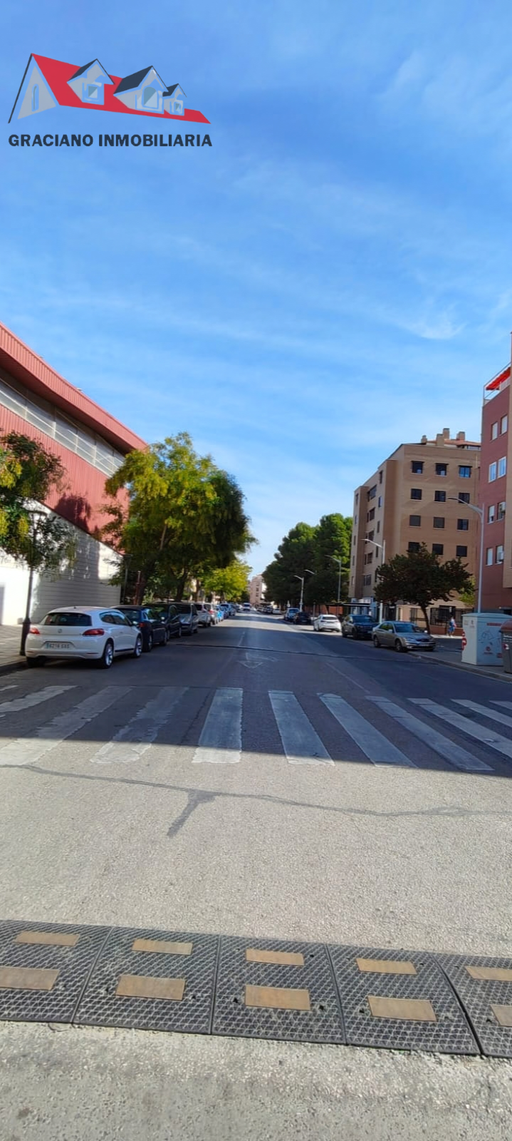 21 Se vende piso en Vereda Jaén junto al Polideportivo