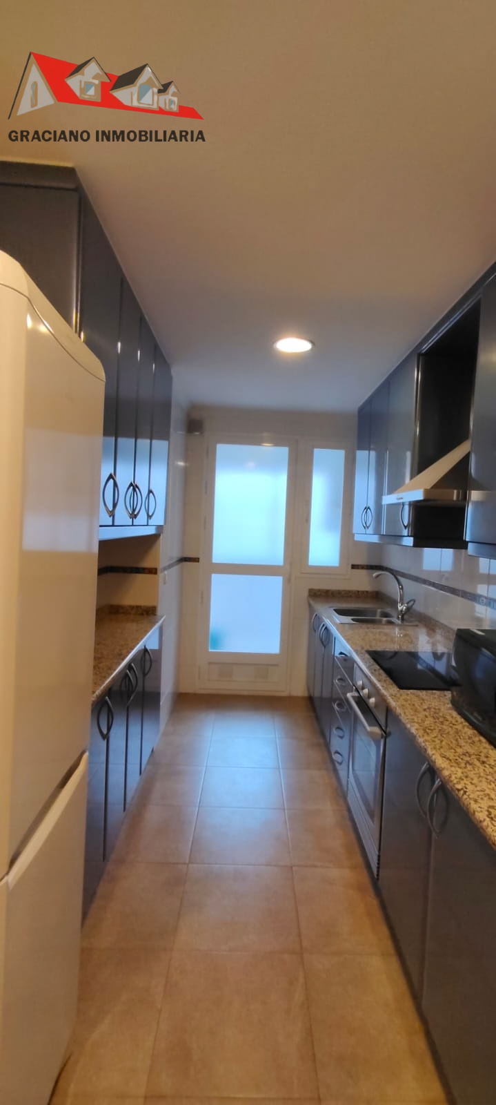 6 Se vende piso en Vereda Jaén junto al Polideportivo